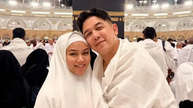 Yura Yunita Umrah saat Ramadan Bersama Suami. [@yurayunita]