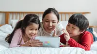 Pengawasan orang dewasa sangat diperlukan bagi penggunaan gadget oleh anak (fptp: Pexels/Ketut Subiyanto)