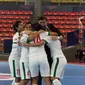 Timnas Futsal Indonesia putri berhasil menang 2-0 atas Hong Kong di Grup A Kejuaraan AFC Futsal Wanita 2018, Bangkok, Thailand, Rabu (2/5/2018). (Istimewa)