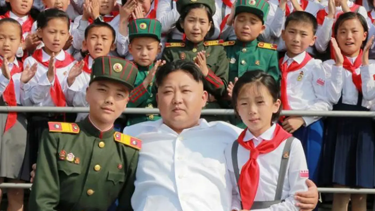 8 Sisi Humanis yang Dimiliki Diktator Kim Jong Un