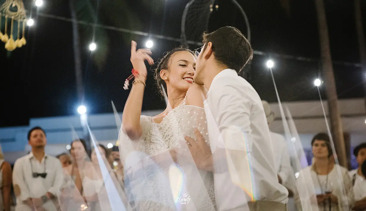 Nadine Chandrawina dan Dimas Anggara