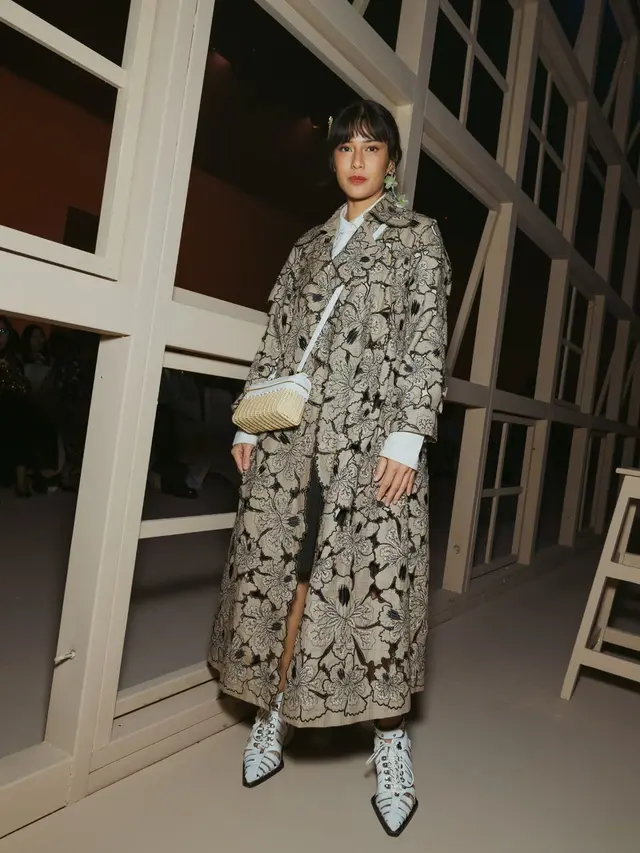 8 Potret Inspirasi Tampilan Rambut Berponi di Tahun 2024, dari Raisa Andriana, Syifa Hadju, Dian Sastrowardoyo, dan Anya Geraldine