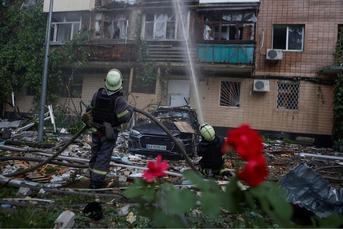 FOTO: Serangan Rusia di Kota Kharkiv Ukraina, Sedikitnya Lima Orang tewas