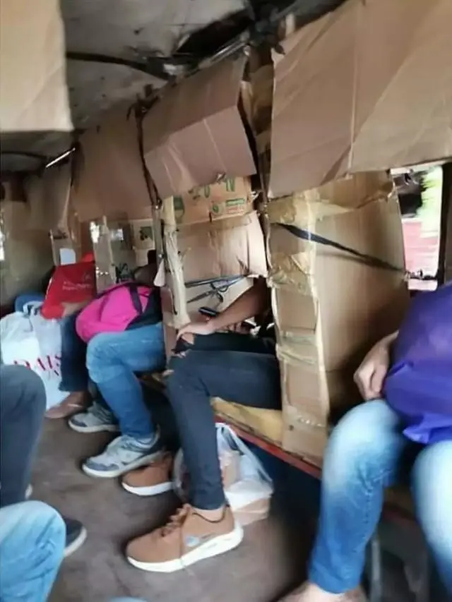Penumpang bus (Ist)