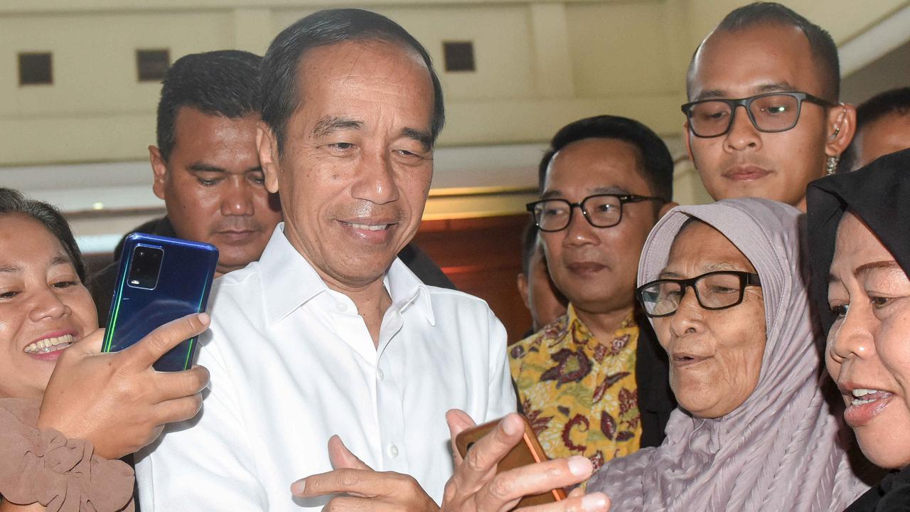 Jokowi Ogah Tanggapi Temuan Bawaslu Video Prabowo Dukung Ahmad Lutfhi-Taj Yasin Dibuat di Rumahnya