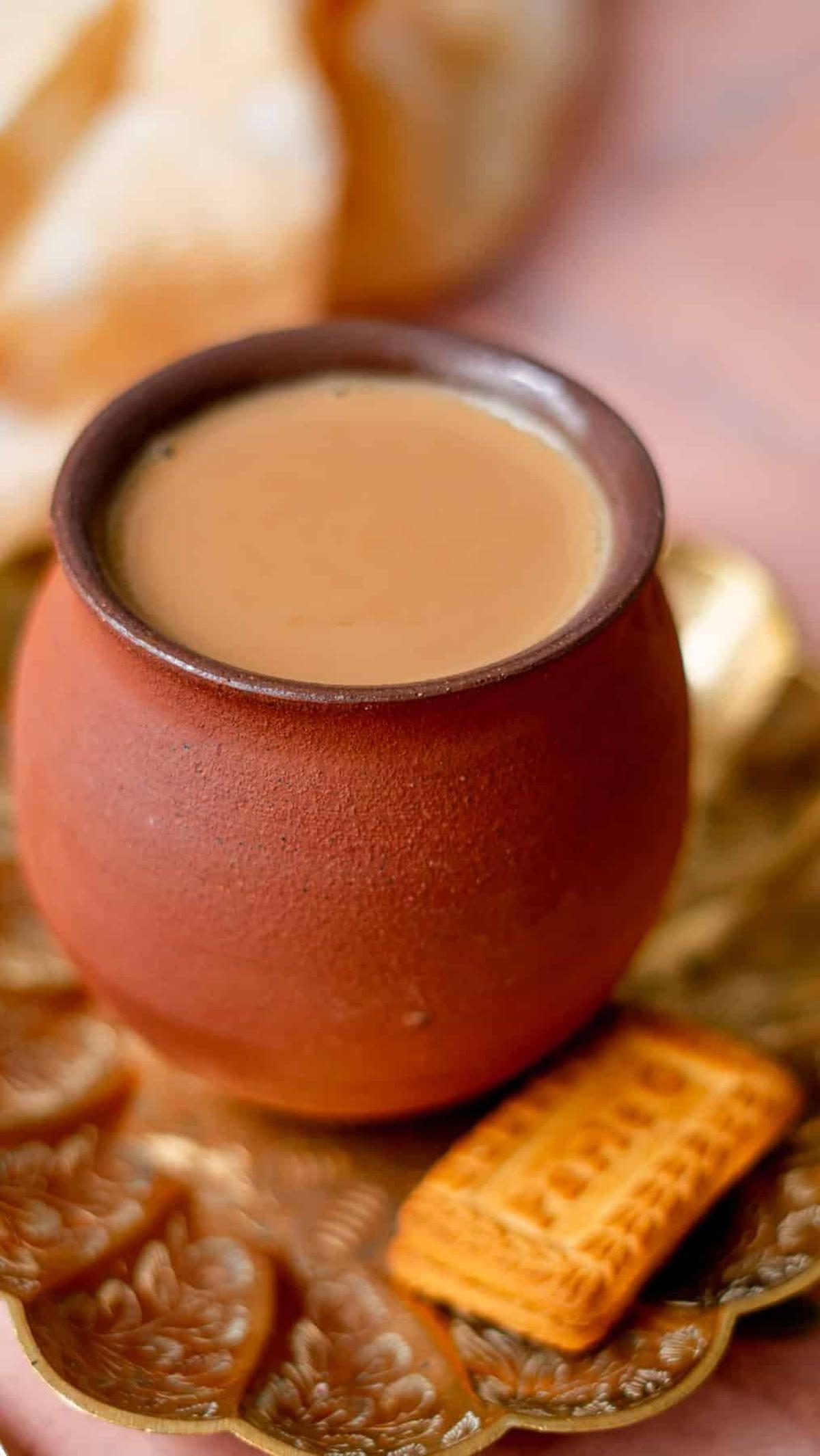 6. Teh Masala Chai: Rempah-rempah untuk Kesehatan Pernapasan