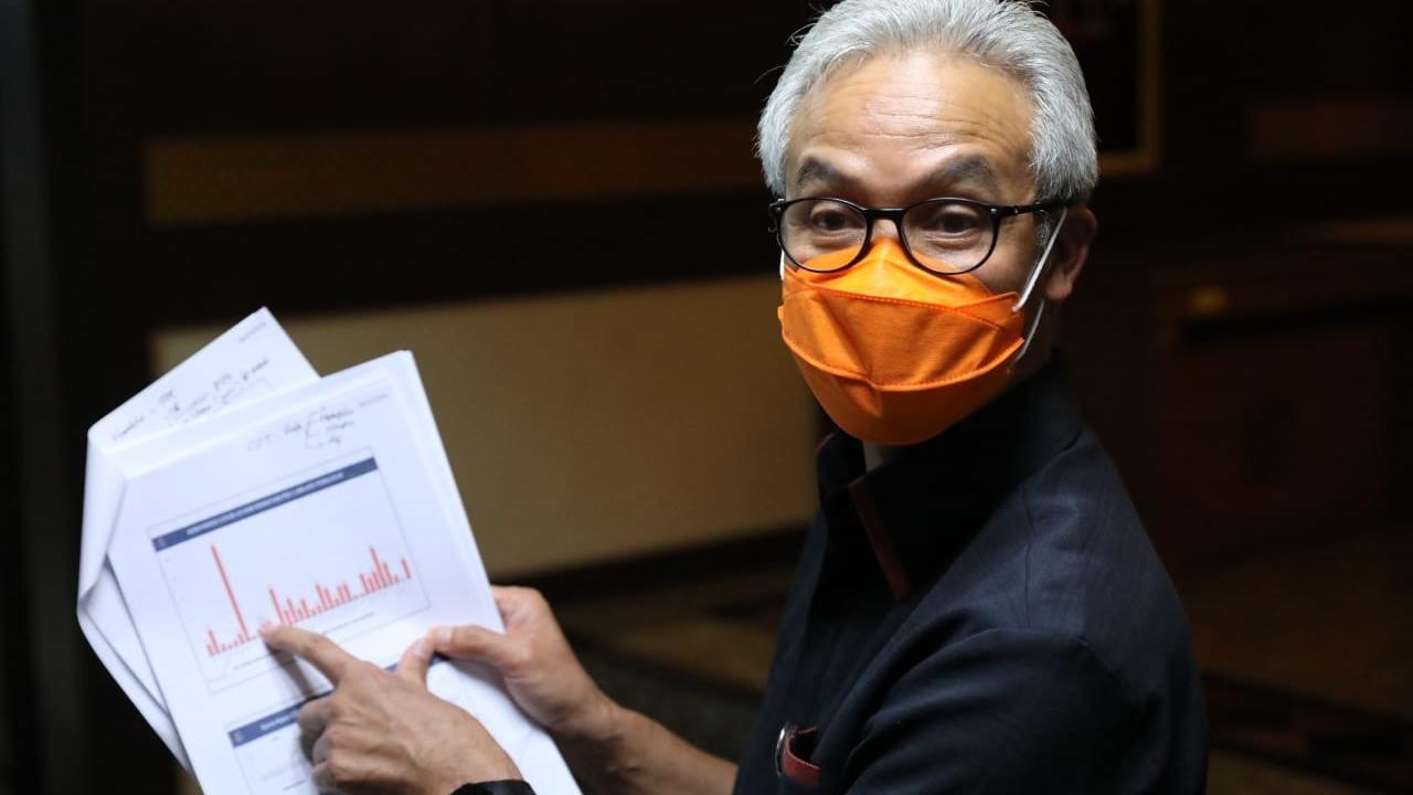 Ganjar Pastikan Kasus Aktif Covid-19 di Jateng 7.463, Bukan 10.464