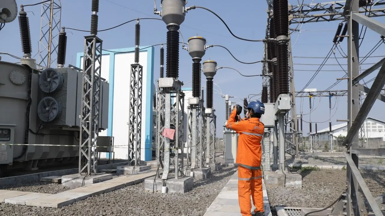 PLN UIP Jawa Bagian Barat berhasil menyelesaikan 27 proyek  strategis nasional berupa infrastruktur ketenagalistrikan selama tahun 2022. (Dok PLN)