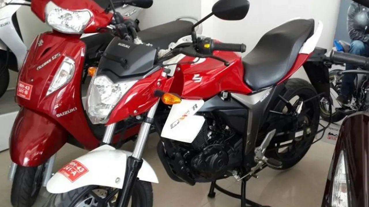 Suzuki Hadirkan Warna Baru untuk Gixxer 2015