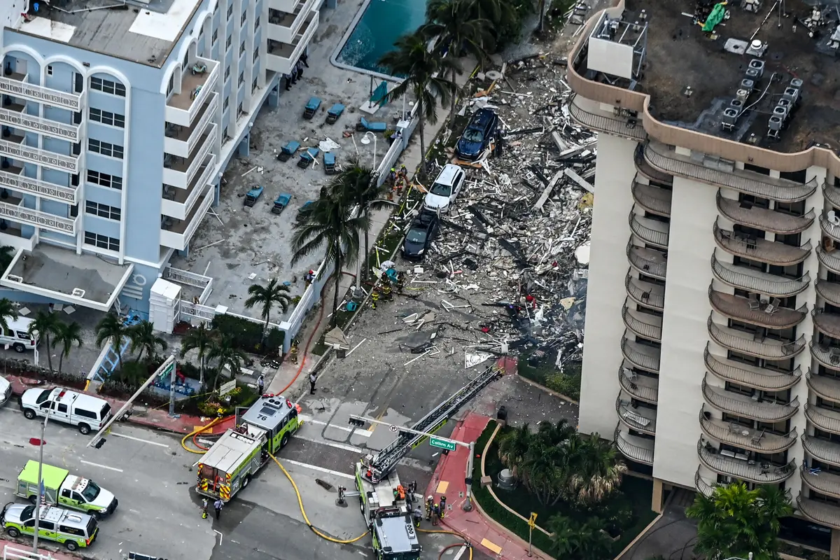 Pencarian Korban Apartemen 12 Lantai yang Runtuh di Miami