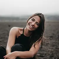 Ilustrasi wanita bahagia. (Sumber: Unsplash)