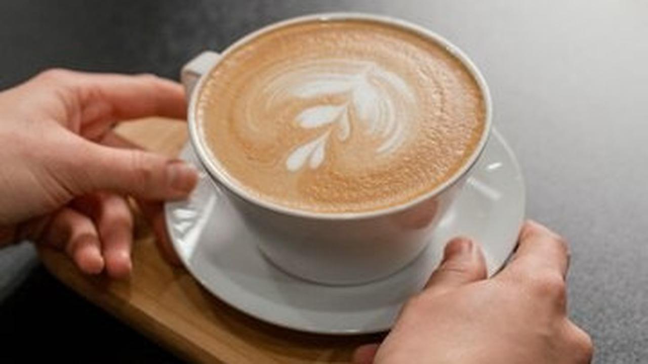 Larangan Meminum Cappuccino Setelah Jam 11 Pagi