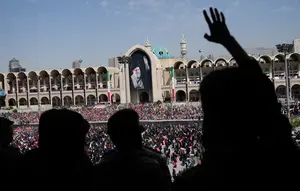 Pejabat Iran: Mojtaba Khamenei Kemungkinan Absen di Pemakaman Ali Khamenei