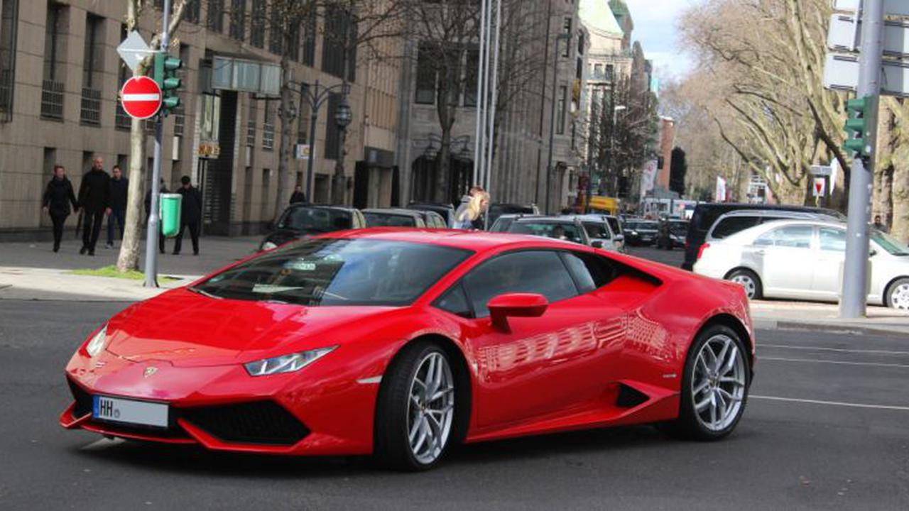 Bisnis Pemain Bola Papan Atas Jerman: Jualan Mobil Mewah