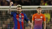 Lionel Messi rayakan gol ke gawang Manchester City (Reuters / Albert Gea)
