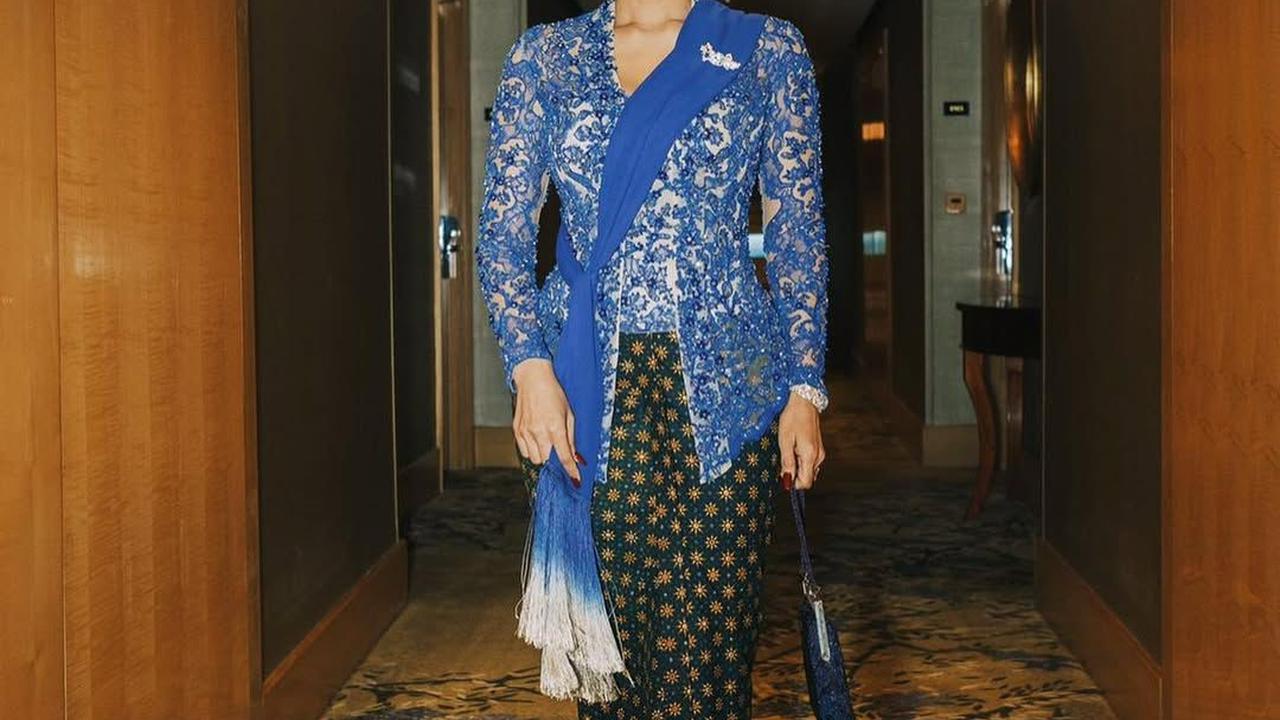 Tampil Anggun Berkebaya, Ini 8 Artis yang Lestarikan Warisan Kartini
