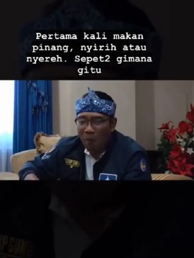 Ridwan Kamil makan pinang
