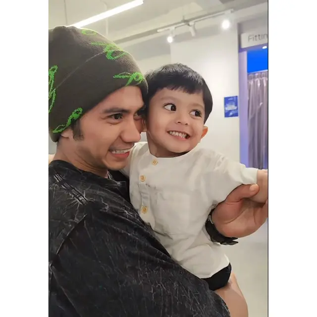 6 Momen Rizki DA Bertemu Syaki, Dulu Minta Tes DNA Kini Makin Sayang Anak