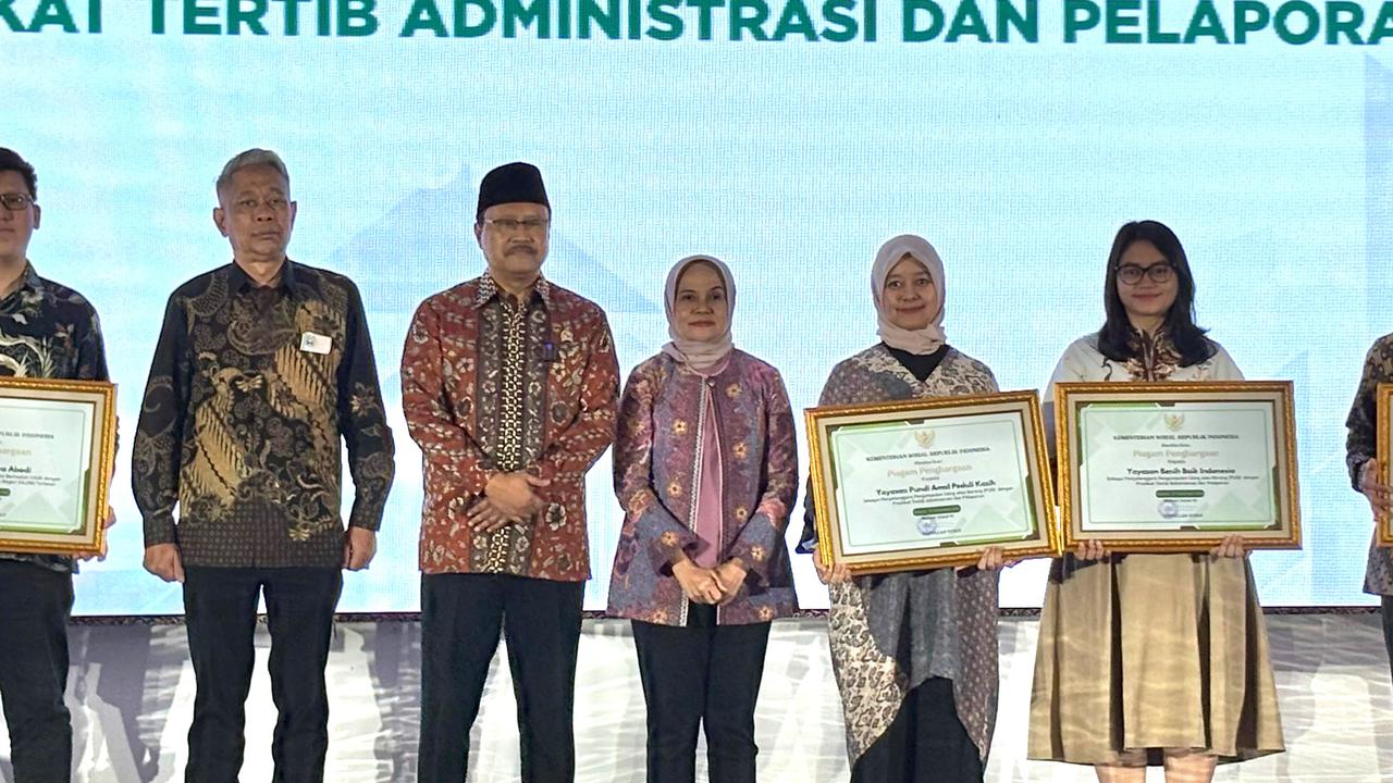 Yayasan Pundi Amal Peduli Kasih SCTV Indosiar Raih Penghargaan Penyelenggara PUB Predikat Tertib Administrasi dan Pelaporan