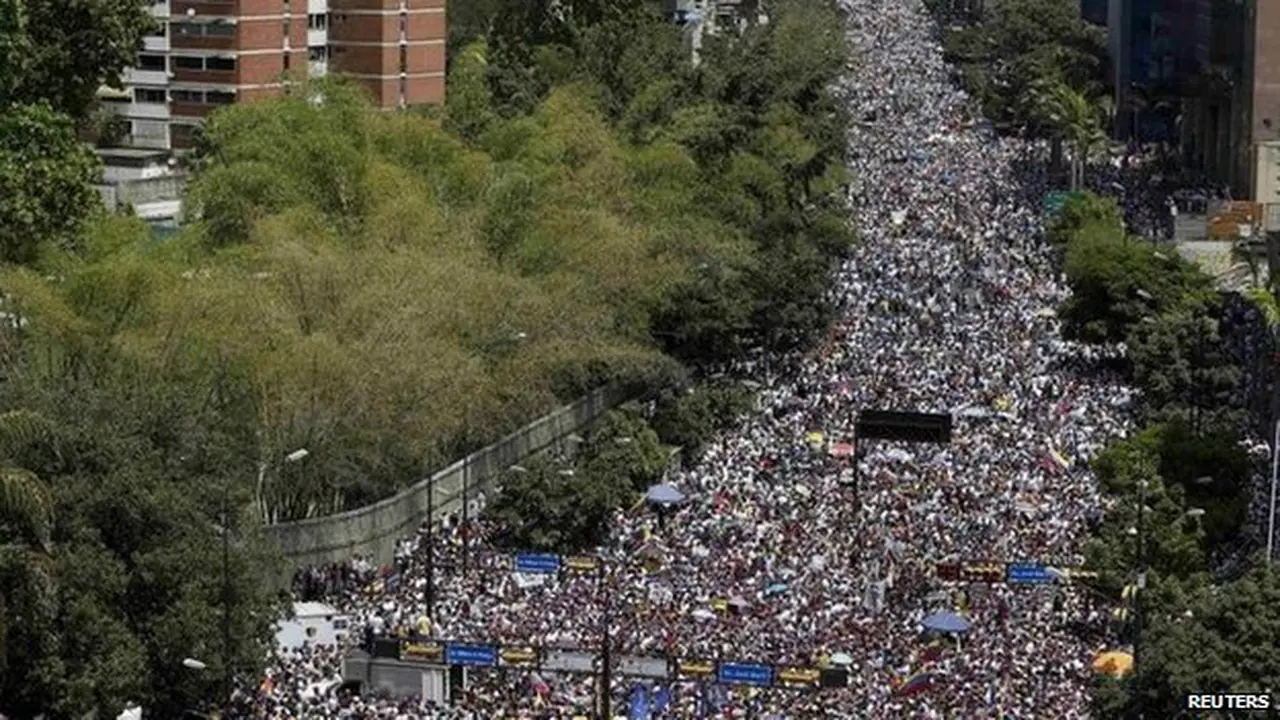Libur Karnaval, Jalan Venezuela Malah Dipenuhi Demonstran