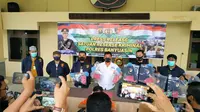 Polres Banyuasin Sumsel menggelar konferensi pers terkait kasus KDRT sadis yang dilakukan pelaku SA (Liputan6.com / Nefri Inge)