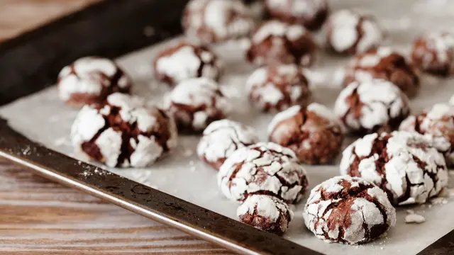 kue kering chocolate crinkle