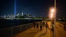 Light' memperingati serangan teroris 9/11, di New York (10/9/2021). (AFP/Ed Jones)