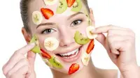 Beberapa jenis buah ini rupanya efektif untuk dijadikan perawatan untuk masalah kulit berminyak. (foto: boldsky.com)
