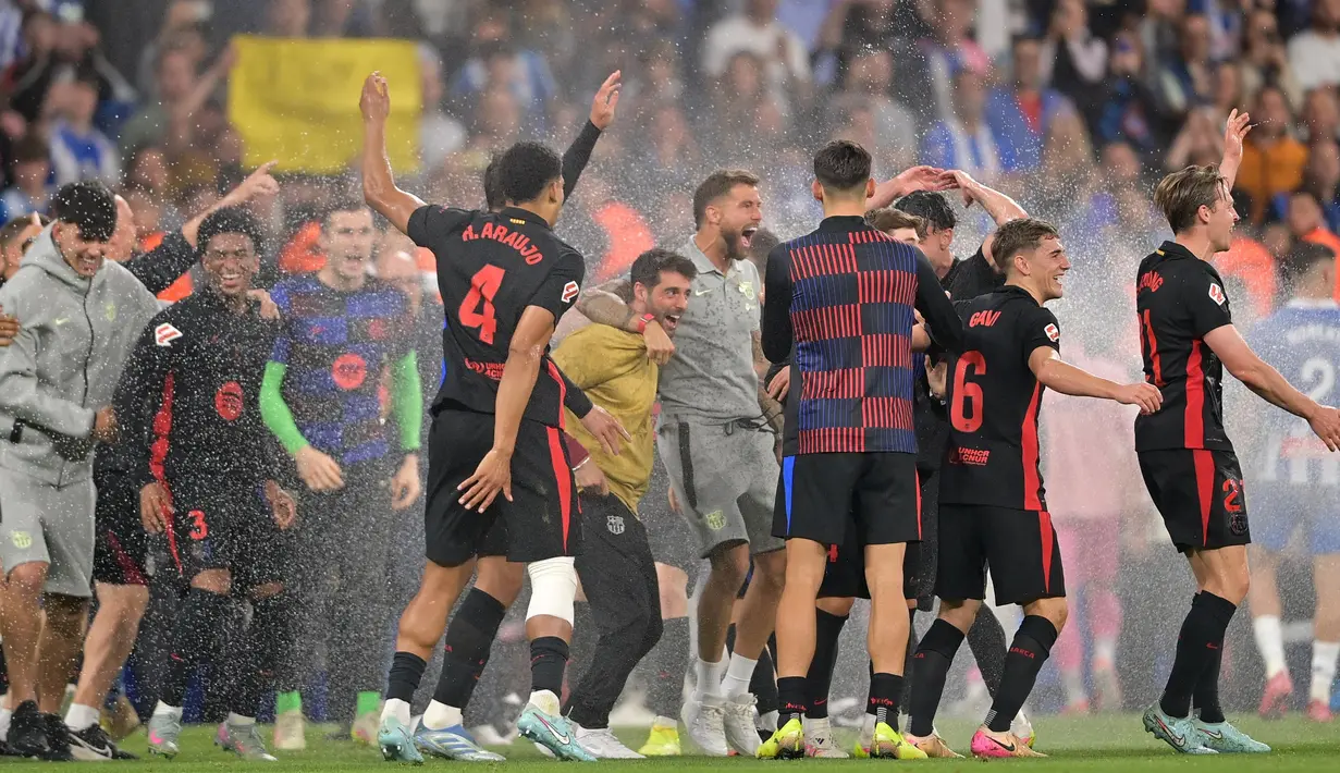 Kemenangan ini sekaligus memastikan Barcelona menyegel trofi LaLiga 2024/2025. (MANAURE QUINTERO/AFP)