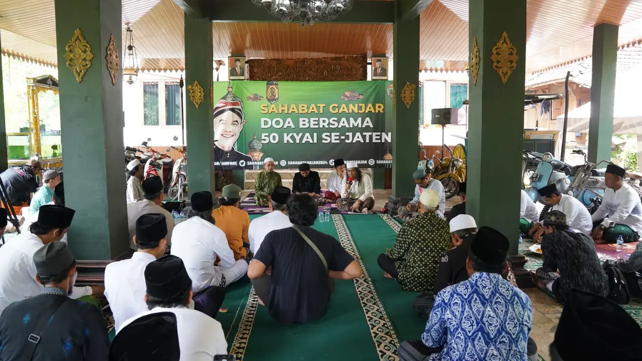 Doa Bersama Sahabat Ganjar dengan 65 Gus dan Kiai di Banjarnegara