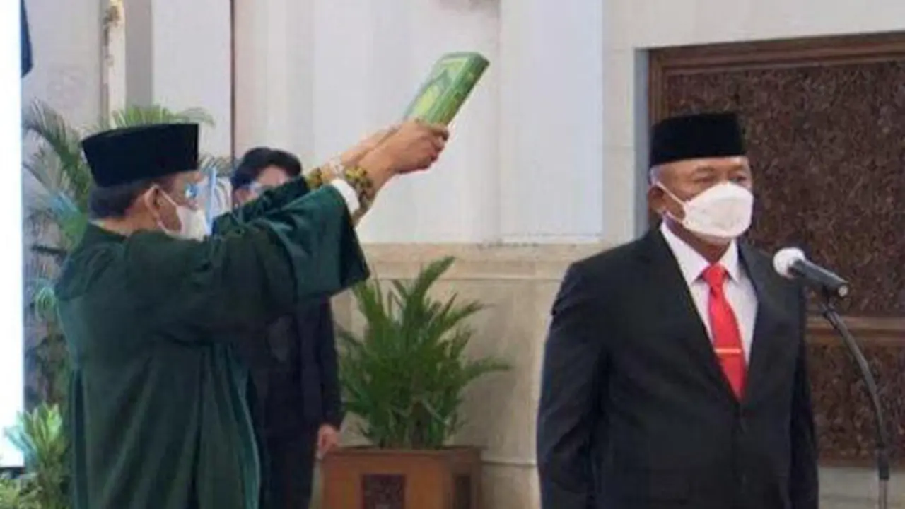 Banner Pelantikan Kepala BNPB Letnan Jenderal TNI Ganip Warsito