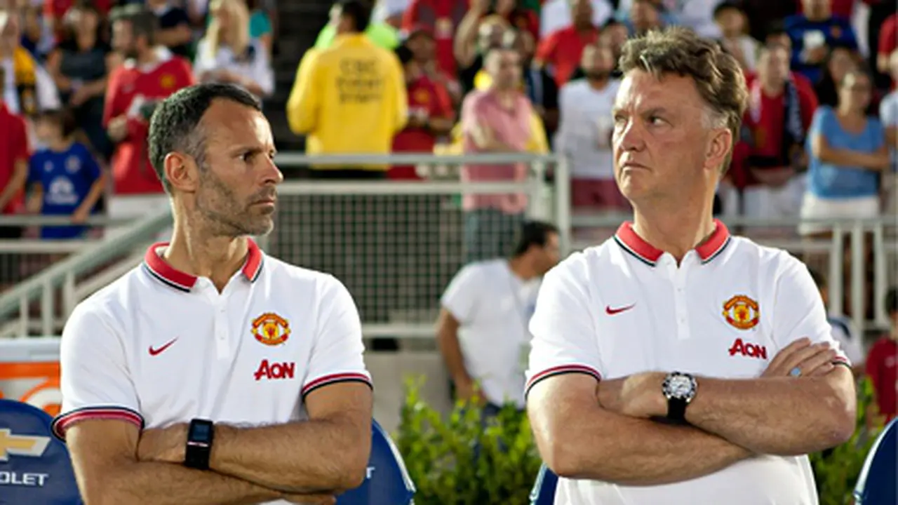 Bagaimana Sosok Louis Van Gaal di Mata Giggs?