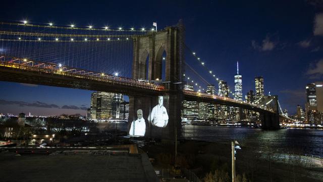 FOTO: New York Peringati 30 Ribu Kematian Akibat COVID-19