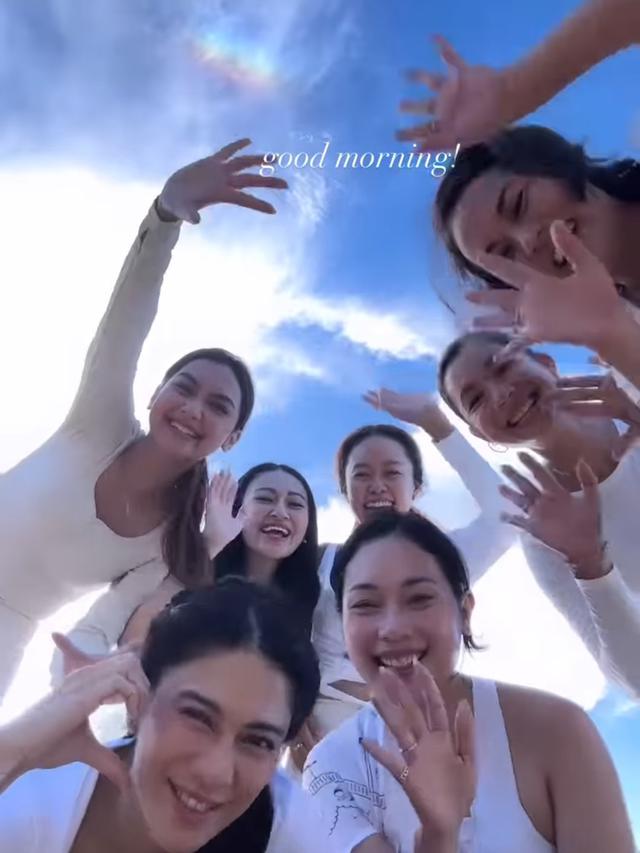 Jennifer Bachdim dan Dian Sastrowardoyo