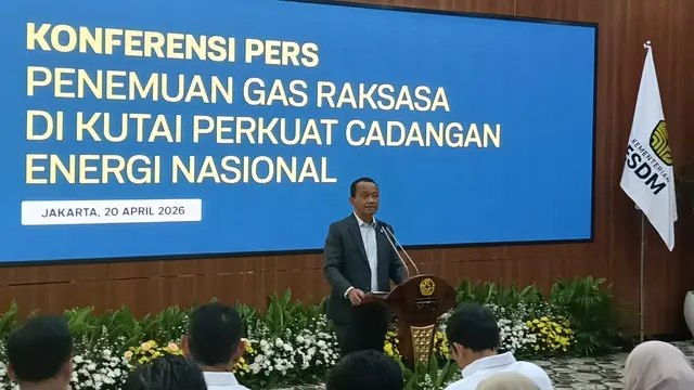 Menteri Energi dan Sumber Daya Mineral (ESDM) Bahlil Lahadalia dalam konferensi pers Temukan Potensi Gas Raksasa di Kantor Kementerian ESDM, Jakarta, Senin (20/4/2026). ( Liputan6.com/Maul)