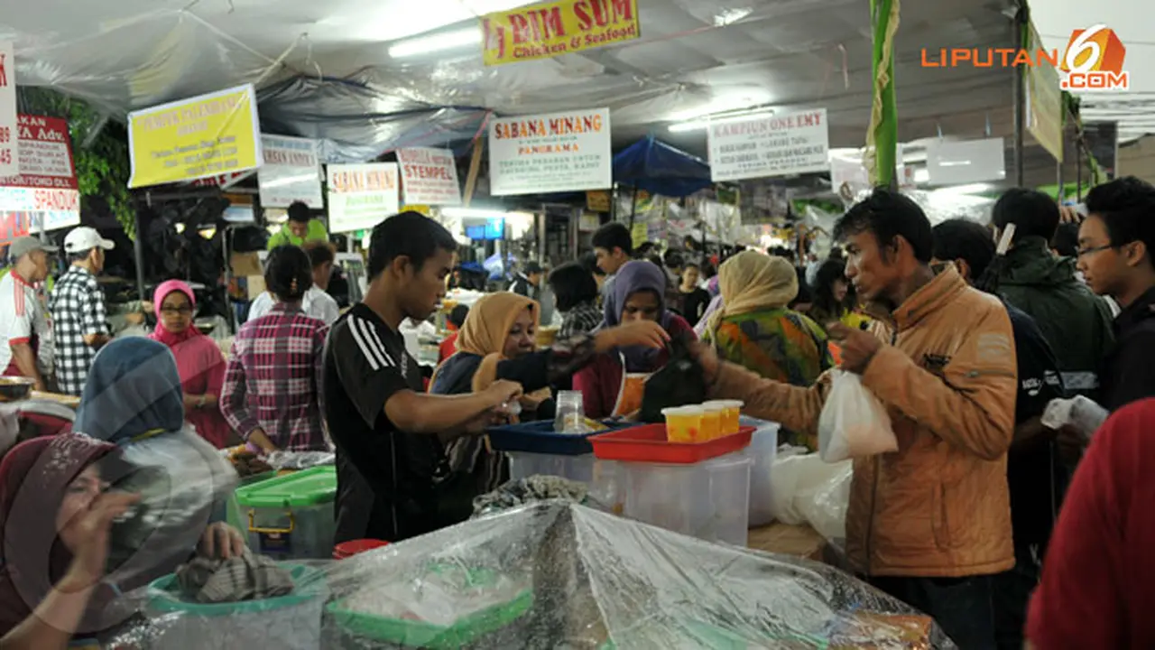 5-geliat-pasar-benhil130711c.jpg