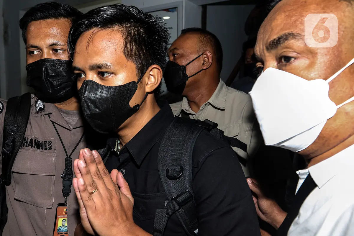 Penampakan Bharada E Tinggalkan Komnas HAM