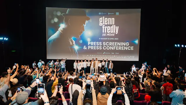 Lukman Sardi menegaskan Glenn Fredly bukan film biopik, melainkan film keluarga. (Dok. Foto Damn I Love Indonesia)