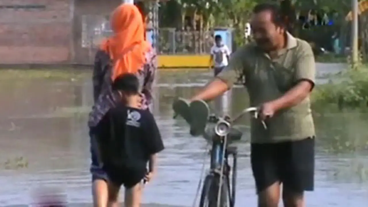 (lip6 Malam) Meluap