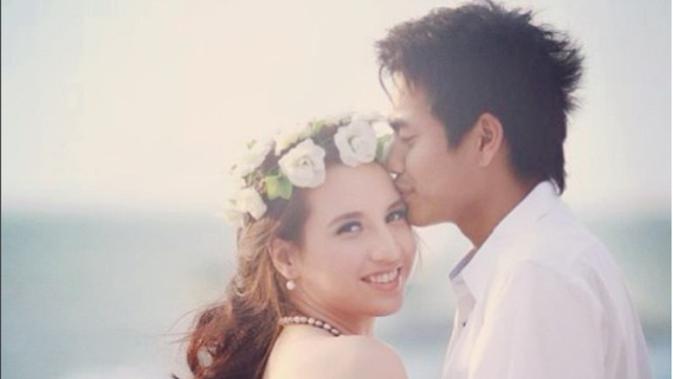 13 Potret Michelle Ahmad, Istri Tontowi Ahmad - Viral 