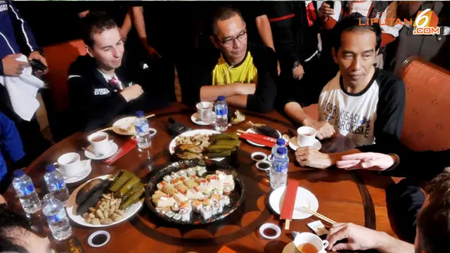 foto-jokowi-rossi-lorenzo3-140117b.jpg