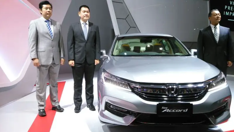 Ini Mobil Honda Terbaru, Civic Turbo, Brio RS dan  New Accord