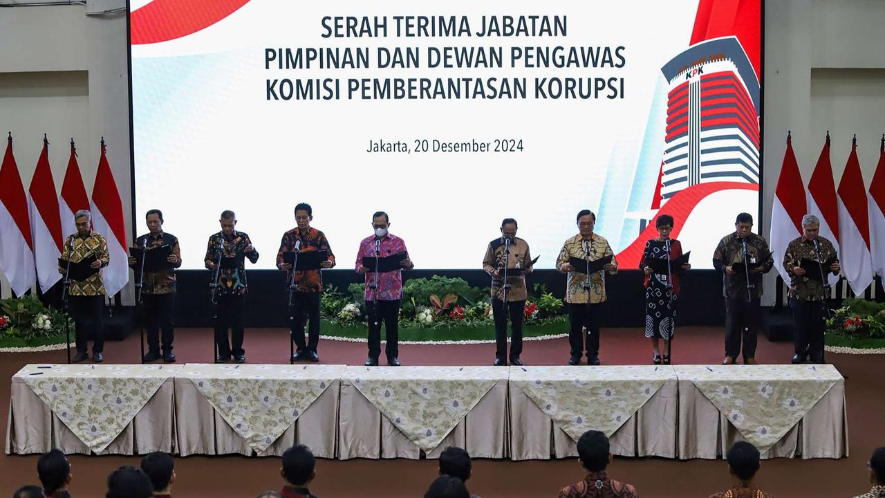 Pimpinan dan Dewas KPK ucap pakta integritas