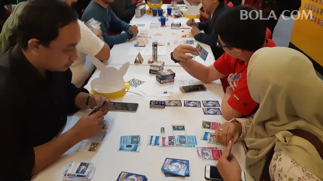 Pokemon trading card