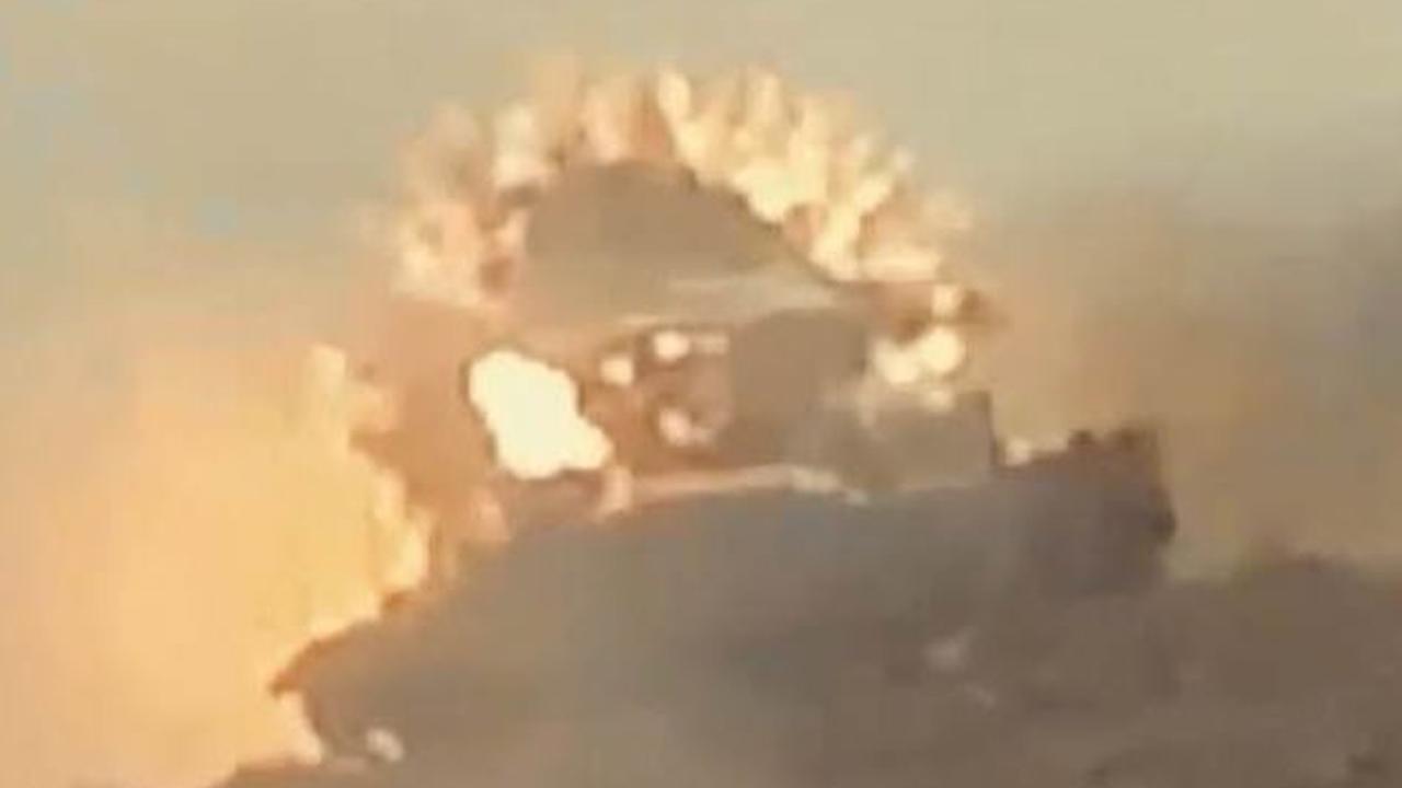 FOTO: Tegang! Ini Momen Pasukan Hamas Hancurkan Barisan Tank Israel di Jalur Gaza