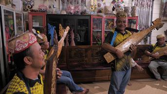Geliat Sape, Alat Musik Tradisional Khas Dayak di Kabupaten Mahakam Ulu
