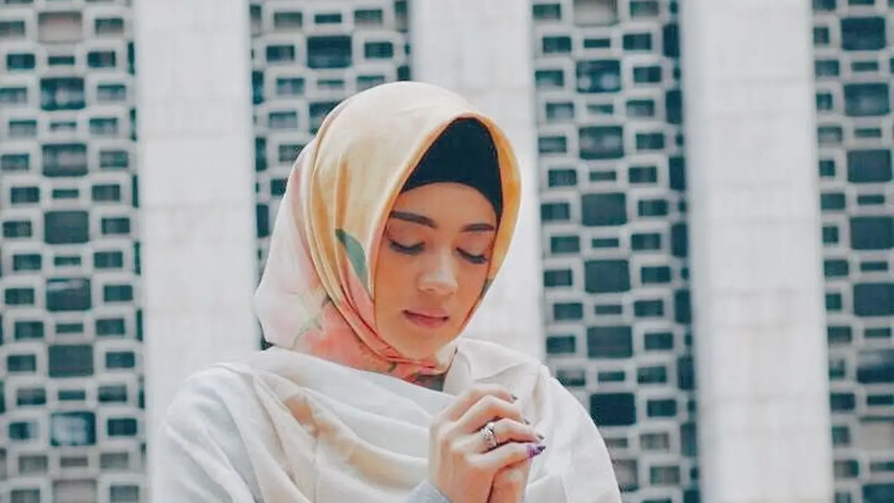 [Bintang] Indah Dewi Pertiwi