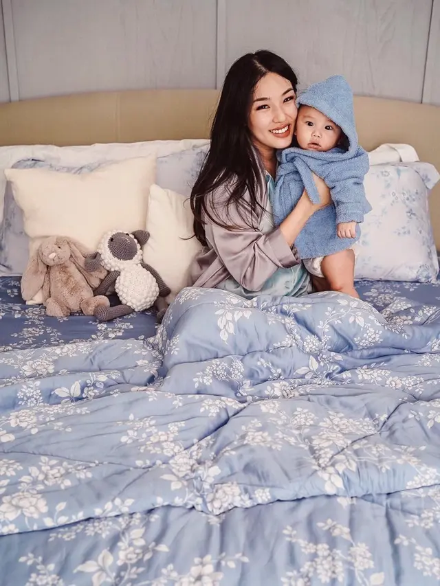 7 Potret Tiffany Soetanto Istri Chef Arnold yang Disebut Netizen Pengangguran