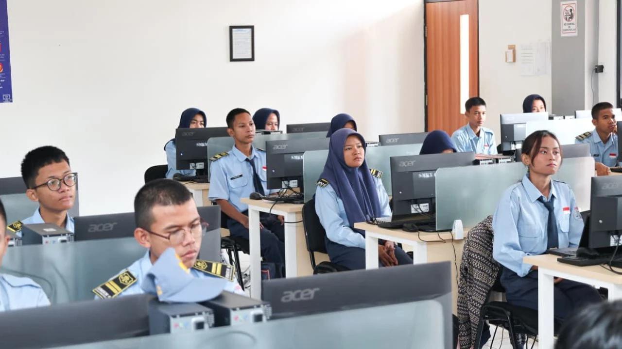 Program 'Expert Goes to School' Cetak Siswa SMKN 6 Tangsel Melek Teknologi