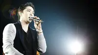 Netizen menuntut Kangin mundur dari boyband yang membesarkan namanya, Super Junior.
